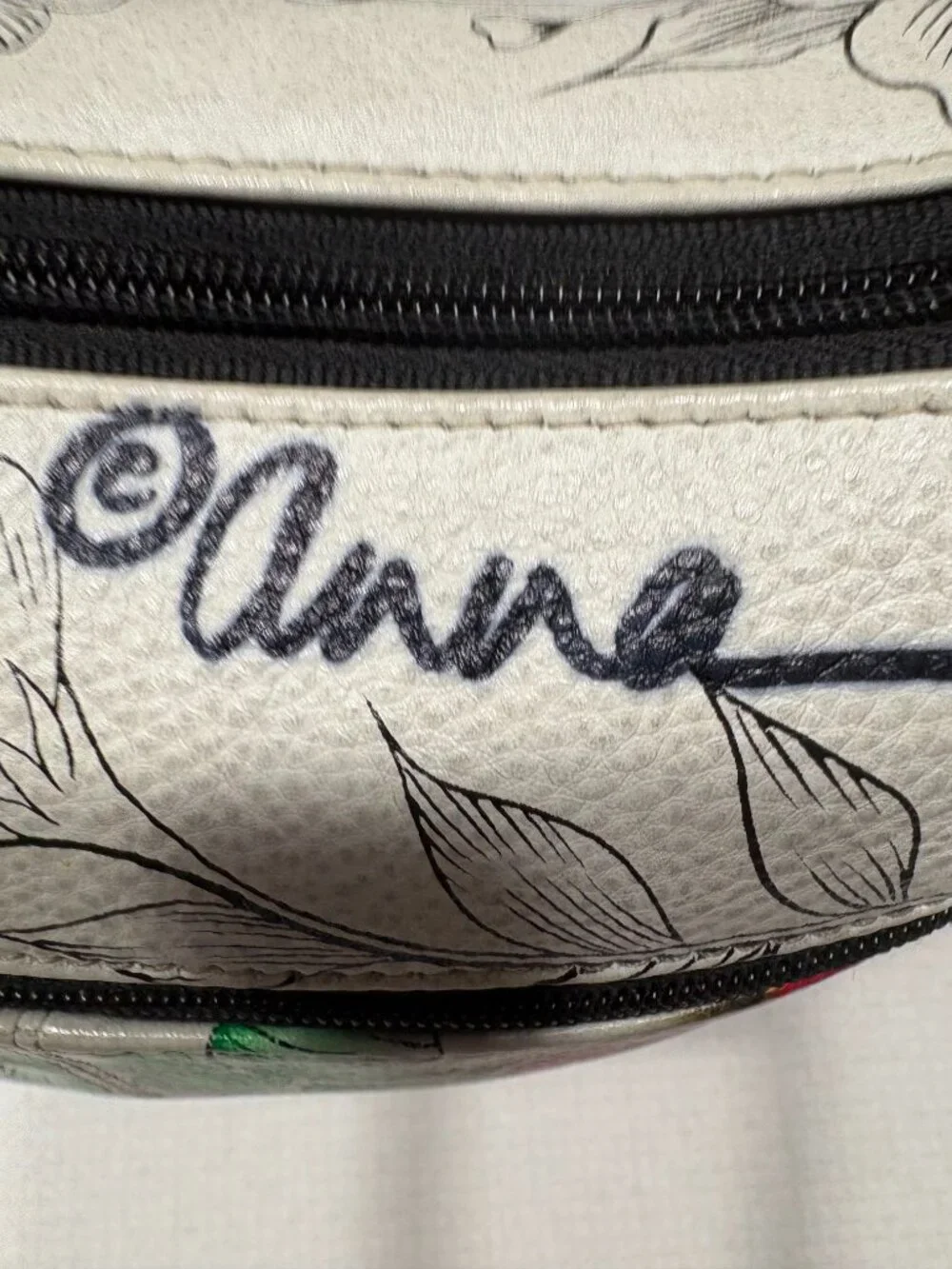 Preowned Anna by Anuschka Shoulder/Crossbody Bag in Good Condition
